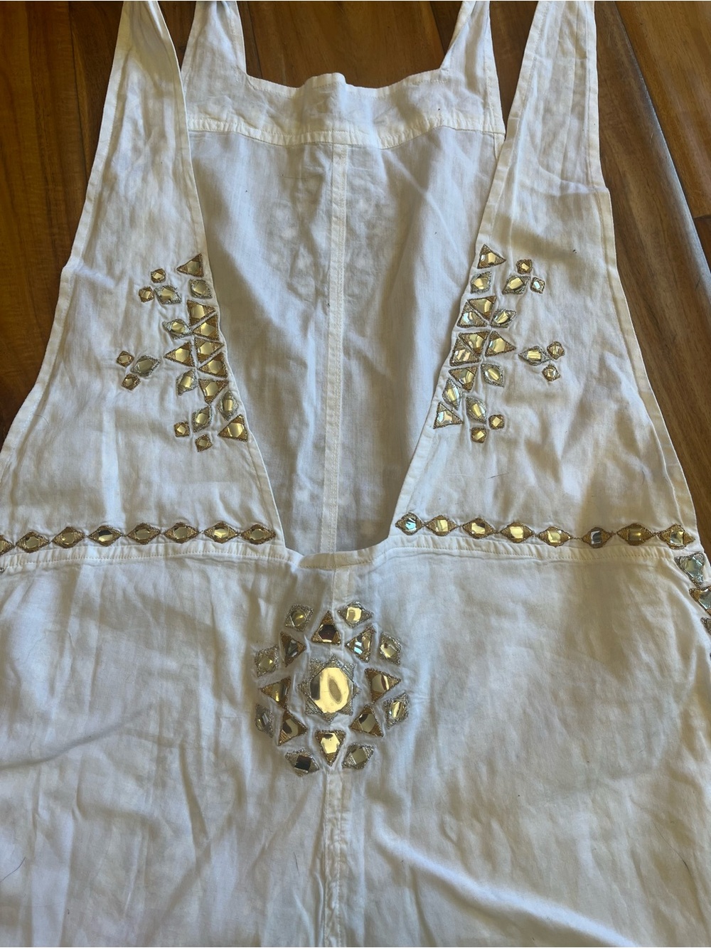 Juliet Dunn White Paisley Romper with Subtle Texture